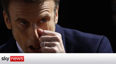 Emmanuel Macron and Marine Le Pen to face each other in final round