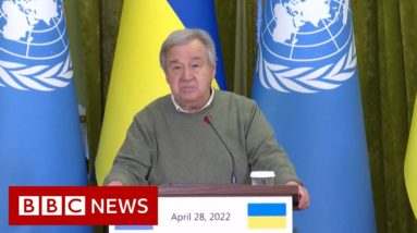 Rockets hit Ukrainian capital Kyiv as UN chief visits the city – BBC News