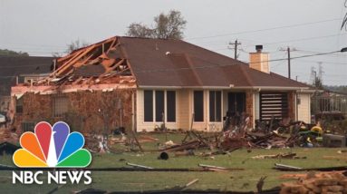 Texas Tornadoes Destroy Homes, 12 Hospitalized