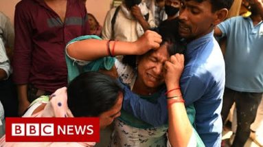 Dozens killed in Delhi after fire sweeps through office building - BBC News