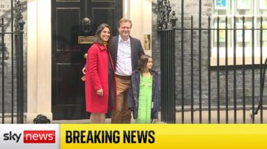 Nazanin Zaghari-Ratcliffe meets the Prime Minister at Downing Street with family