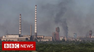 Russian shelling causes huge chemical fire in Ukrainian city of Severodonetsk - BBC News