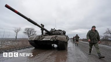 Half Russian separatist force in Ukraine 'dead or wounded' - BBC News