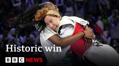 Afghan athlete Zakia Khudadadi wins first-ever medal for Refugee Paralympic Team | BBC News