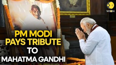 PM Modi LIVE: PM Narendra Modi pays floral tributes to Mahatma Gandhi at Rajghat | Gandhi Jayanti