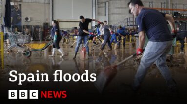 Spain floods death toll rises as rescuers continue search for survivors | BBC News